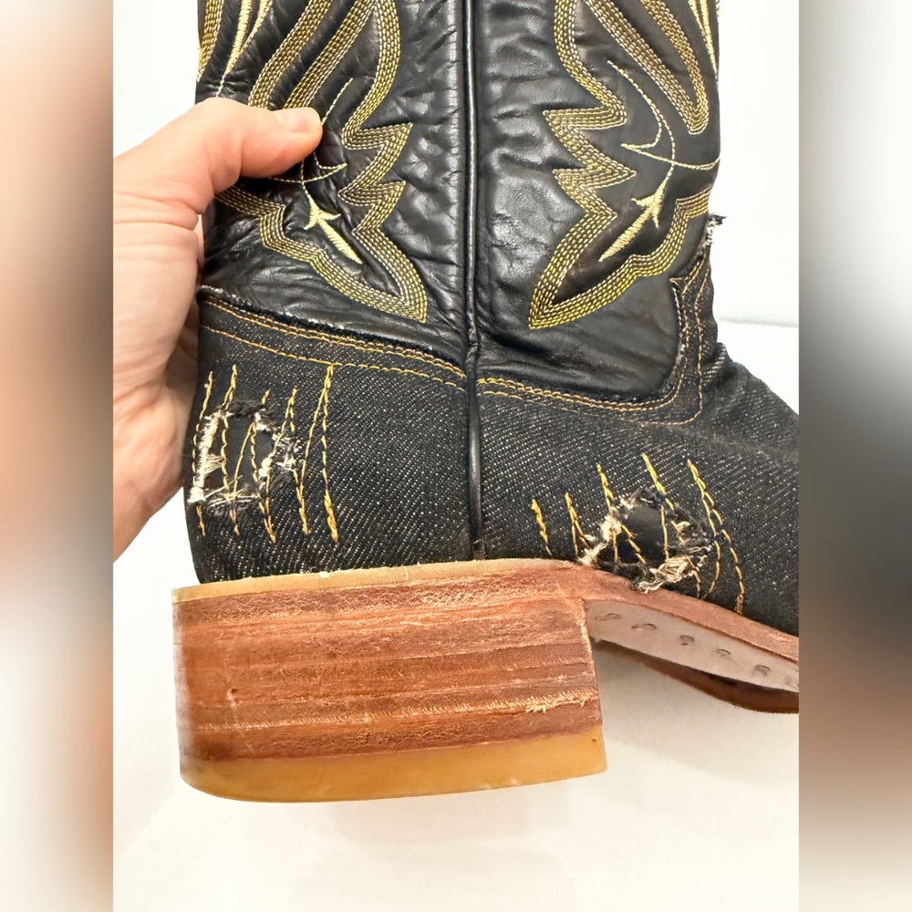 White Diamonds Denim Distressed Western Boots - 7 - Picture 9 of 13